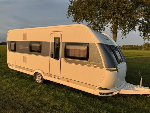 Hobby 545 KMF 2017 | Vloerverwarming | Douche | Stapelbed, Caravans en Kamperen, Caravans, Particulier, Rondzit, Hobby, Dwarsbed