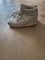 Isabel Marant bobby beige sneakers maat 39, Kleding | Dames, Schoenen, Beige, Ophalen