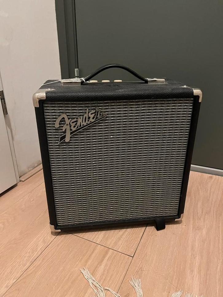 Fender Rumble 15 basgitaarversterker, Muziek en Instrumenten, Versterkers | Bas en Gitaar, Minder dan 50 watt, Ophalen