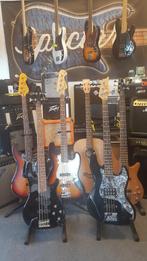 Basgitaar, 4, 5 snaar, fretless, akoestisch, actief, Vintage, Bass, Vintage, Zo goed als nieuw, Squier