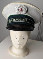 Originele DDR Volkspolizei pet –  politie / militaria, Verzamelen, Ophalen of Verzenden, Landmacht, Duitsland, Helm of Baret