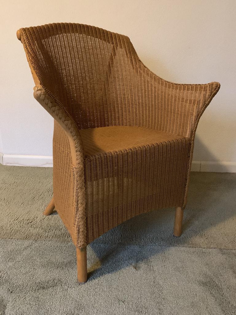 Lloyd Loom stoel met armleuningen, Ophalen, Zo goed als nieuw, Bruin, Eén