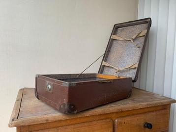 Vintage Koffer - Verkleedkleren of Opbergen beschikbaar voor biedingen