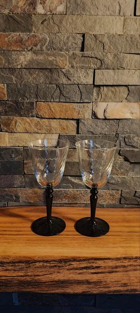 Vintage Luminarc Swirl wijn/borrelglazen - set van 2, Huis en Inrichting, Keuken | Servies, Gebruikt, Glas of Glazen, Overige stijlen