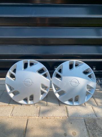 2 originele Opel Astra F corsa B wieldoppen 13” inch beschikbaar voor biedingen