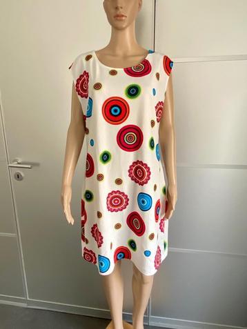 H493 Huaxin Fashion mt. 3XL=44/46=L/XL jurkje rood/wit/blauw beschikbaar voor biedingen