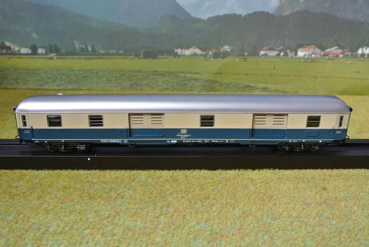 Märklin 4093 D-Zug-Gepäckwagen DB, Hobby en Vrije tijd, Modeltreinen | H0, Zo goed als nieuw, Wagon, Wisselstroom, Märklin, Ophalen of Verzenden