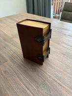 Antieke bijbel 1856 met zilveren sloten, Antiek en Kunst, Ophalen of Verzenden