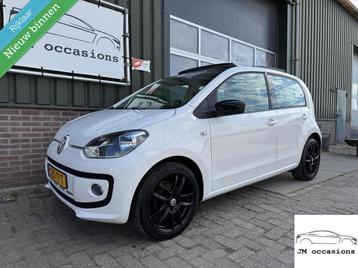 Volkswagen Up! 1.0 high up!|Airco|Pano|Stoel vw|Getint glas| beschikbaar voor biedingen