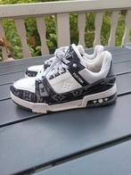 Louis Vuitton trainers maat 36, Kinderen en Baby's, Louis Vuitton, Jongen of Meisje, Schoenen, Ophalen of Verzenden