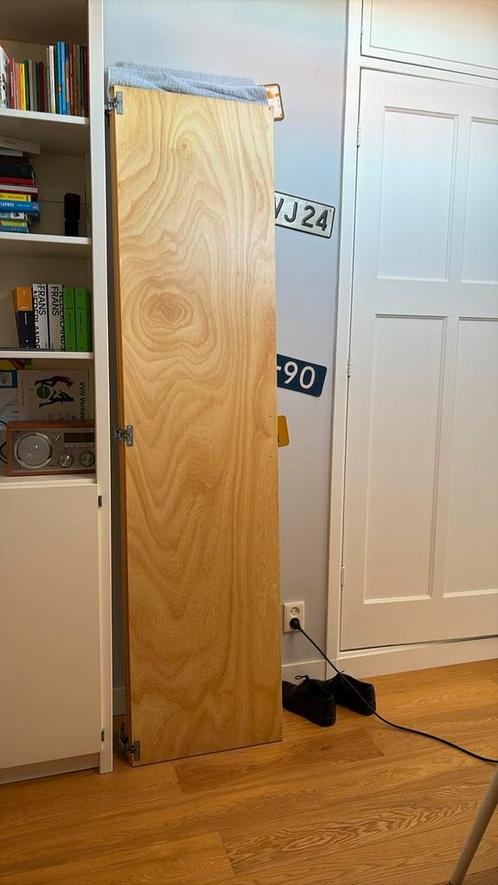 Lundia kleding kast, Huis en Inrichting, Kasten | Kledingkasten, Zo goed als nieuw, 200 cm of meer, 25 tot 50 cm, Ophalen