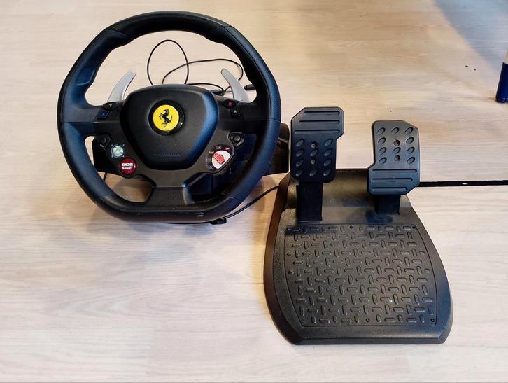 Thrustmaster Ferrari 458 RW Stuur Xbox 360, Spelcomputers en Games, Spelcomputers | Overige Accessoires, Gebruikt, Ophalen