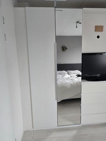 Ikea Pax Kasten en Malm Ladekast met Verlichting - afbeelding 3