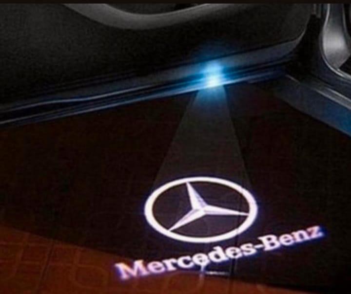 Mercedes Deur Logo Projector - Portier - Instapverlichting, Computers en Software, Navigatiesoftware, Ophalen of Verzenden