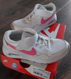 Nike Air Max, maat 34. Nieuw in doos, Ophalen of Verzenden, Nieuw, Sportschoenen