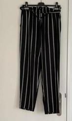 Zwart wit gestreepte broek H&M maat 38, Kleding | Dames, Broeken en Pantalons, Maat 38/40 (M), H&M, Zwart, Ophalen of Verzenden