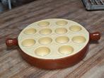 Vintage slakkenschaal van Emile Henry France, Huis en Inrichting, Keuken | Servies, Ophalen, Overige stijlen, Aardewerk, Schaal of Schalen