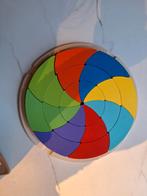 Houten legpuzzel met kleurrijke stukken, Ophalen, 2 tot 4 jaar, 10 tot 50 stukjes, Zo goed als nieuw