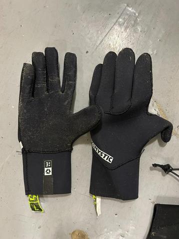 Kitesurf winter neopreen accessoires beschikbaar voor biedingen