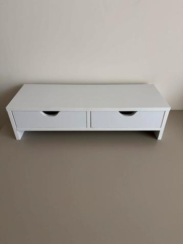 Monitorstandaard met lades beschikbaar voor biedingen