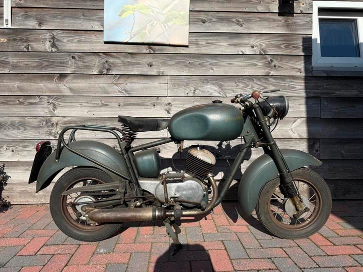 Prachtige isomoto 125 dubbelzuiger, Motoren, Motoren | Oldtimers, Overig, 1 cilinder, Ophalen of Verzenden