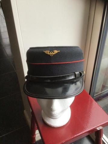 Oude antieke conducteurs pet met embleem en org. knopen  beschikbaar voor biedingen