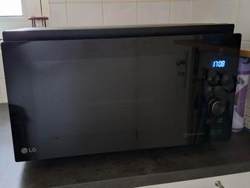 LG Combimagnetron / oven beschikbaar voor biedingen