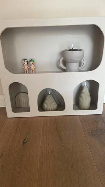 Vakkenkast beige