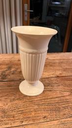 Wedgwood vaas 22cm, Antiek en Kunst, Ophalen of Verzenden