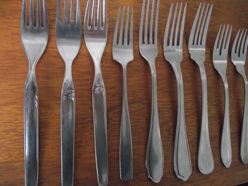 14 stuks RVS mooi decoratie vorken 18-20 cm divers merk p st, Ophalen of Verzenden