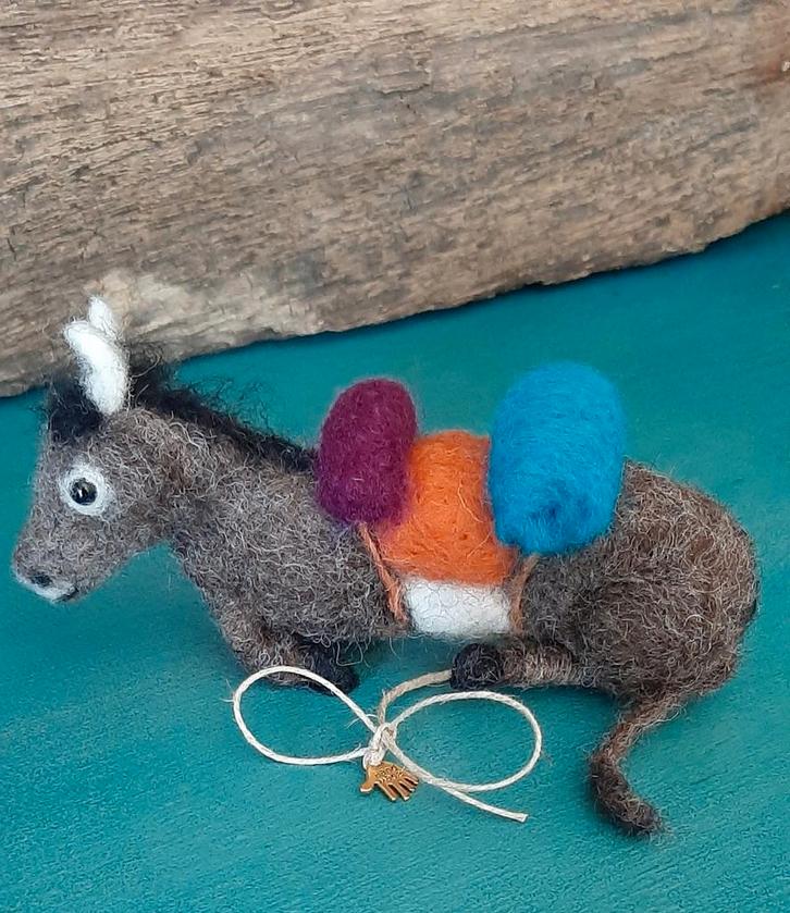 Genaaldvilt ezeltje wol naaldvilten ezel handgemaakt, Hobby en Vrije tijd, Vilt, Nieuw, Overige typen, Wolvilt, Ophalen of Verzenden