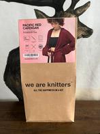 We are knitters breipakket pacific red cardigan maat M, Nieuw, Patroon of Boek, Ophalen of Verzenden, Breien