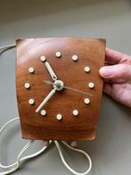 LEKA Ruurlo bureauklok vintage, Huis en Inrichting, Woonaccessoires | Klokken, Ophalen of Verzenden, Zo goed als nieuw, Analoog