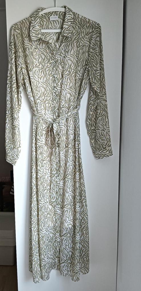 Mooie soepele lange doorknoop jurk Vila mt 40 wit/groen/goud, Kleding | Dames, Jurken, Zo goed als nieuw, Maat 38/40 (M), Groen