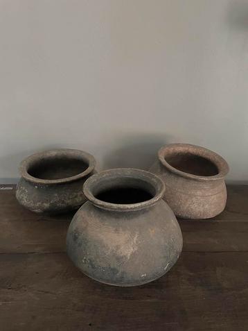 Set tuimelkruikjes beschikbaar voor biedingen