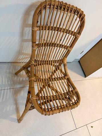 Rotan Stoel - Natuurlijke Charme beschikbaar voor biedingen