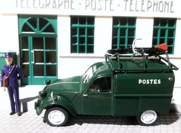 Citroen 2CV Besteleend Postes met straatdecor Altaya 1:43 beschikbaar voor biedingen