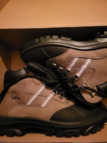 Emma werkschoenen Nieuw maat 42 beschikbaar voor biedingen