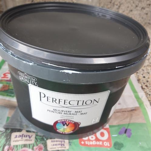 perfection muurverf, lichtblauw kleurnaam vrede, Doe-het-zelf en Verbouw, Verf, Beits en Lak, Zo goed als nieuw, Verf, Minder dan 5 liter
