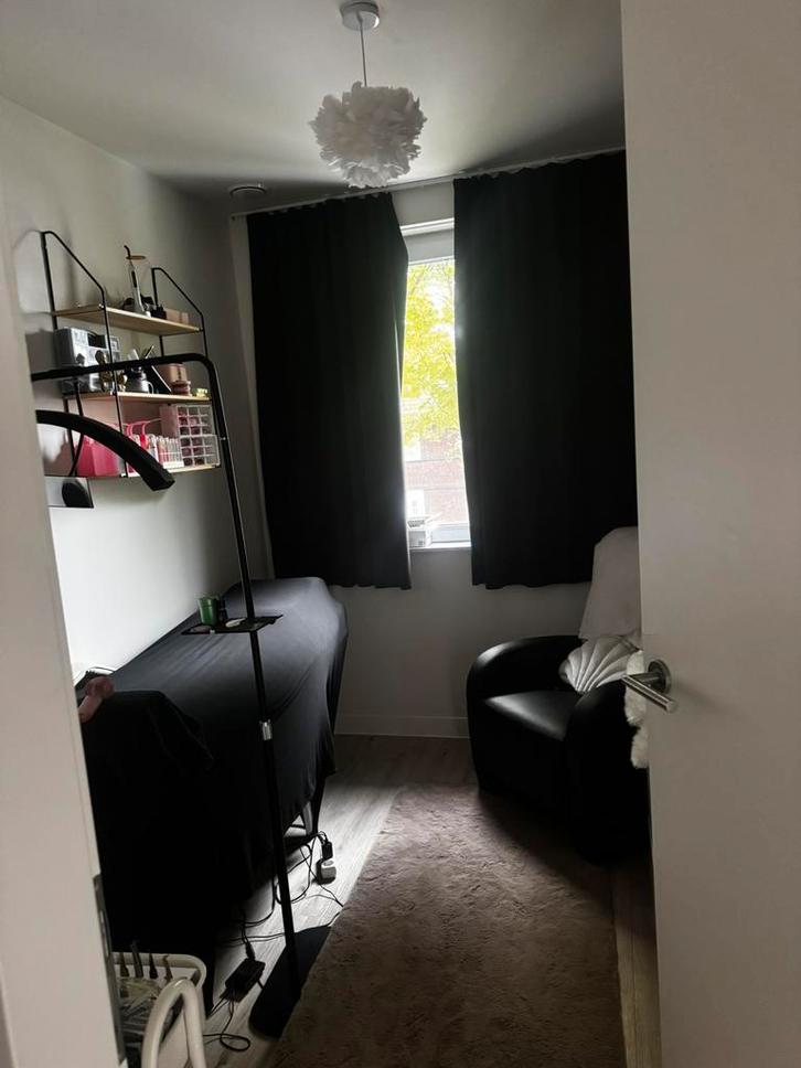 Behandelstoel wimpers, Huizen en Kamers, Kamers te huur