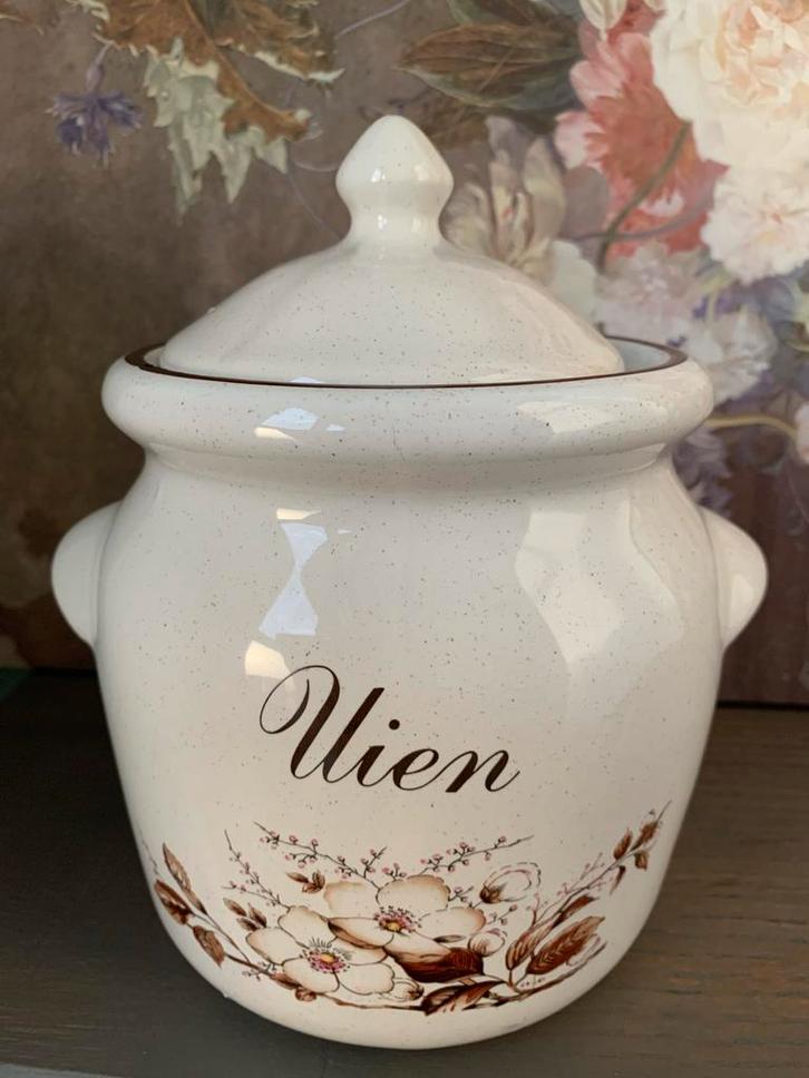 Mooie vintage Uienpot Decoratief - 19.5 cm hoog, Huis en Inrichting, Keuken | Potten en Pannen, Gebruikt, Pot, Bus of Blik, Overige materialen
