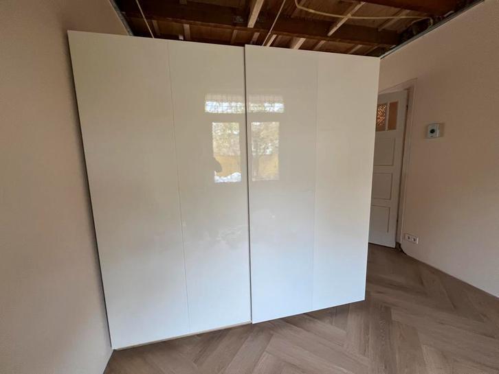 Twee PAX kasten met schuifdeuren - Ikea, Huis en Inrichting, Kasten | Kledingkasten, Zo goed als nieuw, Ophalen