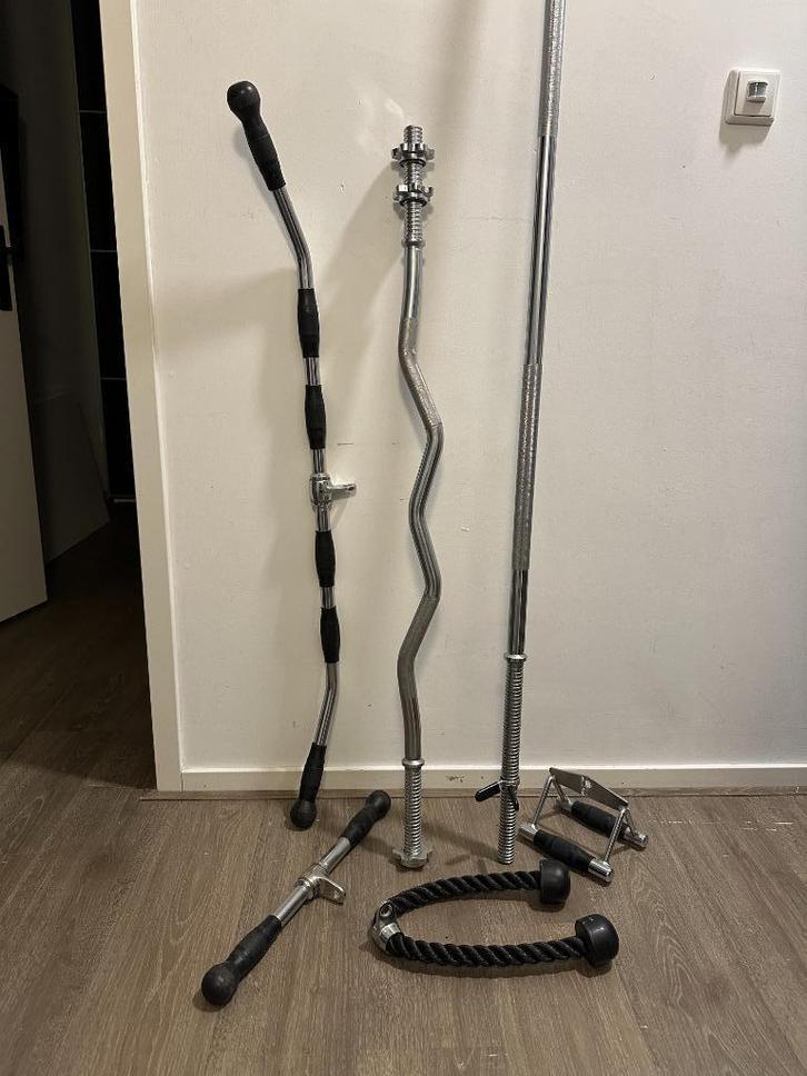 Diverse halterstangen en accessoires voor lat-pulley ZGAN, Sport en Fitness, Fitnessmaterialen, Zo goed als nieuw, Halterstangen