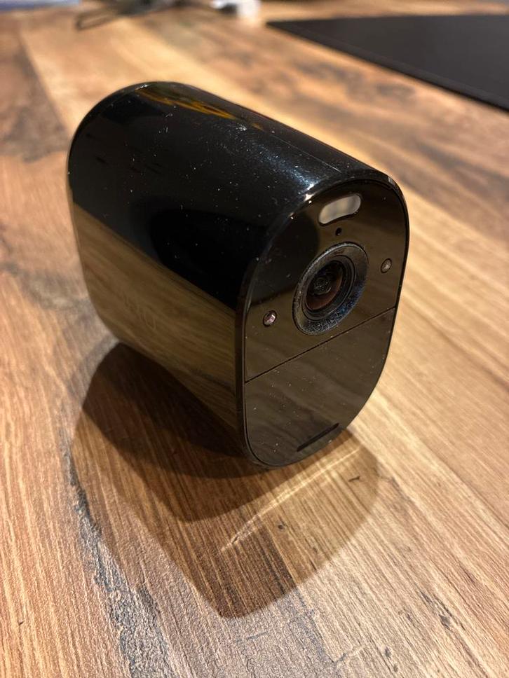Arlo Essential Draadloze Beveiligingscamera, Audio, Tv en Foto, Videobewaking, Zo goed als nieuw, Buitencamera, Ophalen of Verzenden