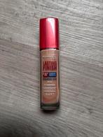 Rimmel foundation. -150- Rose Vanilla, Gehele gezicht, Beige, Nieuw, Ophalen of Verzenden