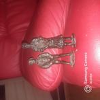 2 bronzen beeldjes, Ophalen