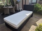 Boxspring 1-persoonsbed + matras (zo goed als nieuw), Ophalen, Zo goed als nieuw, Eenpersoons