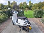 Vespa primavera 45km/uur 2018, Fietsen en Brommers, Scooters | Vespa, Ophalen, Overige modellen, Maximaal 45 km/u, Zo goed als nieuw