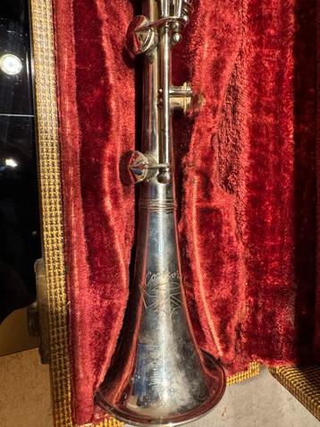 Vintage Klarinet met Koffer beschikbaar voor biedingen