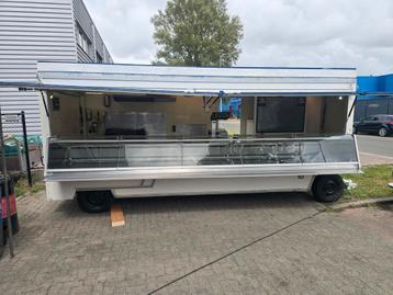 Verkoopwagen/ foodtruck  inruil mogelijk  beschikbaar voor biedingen